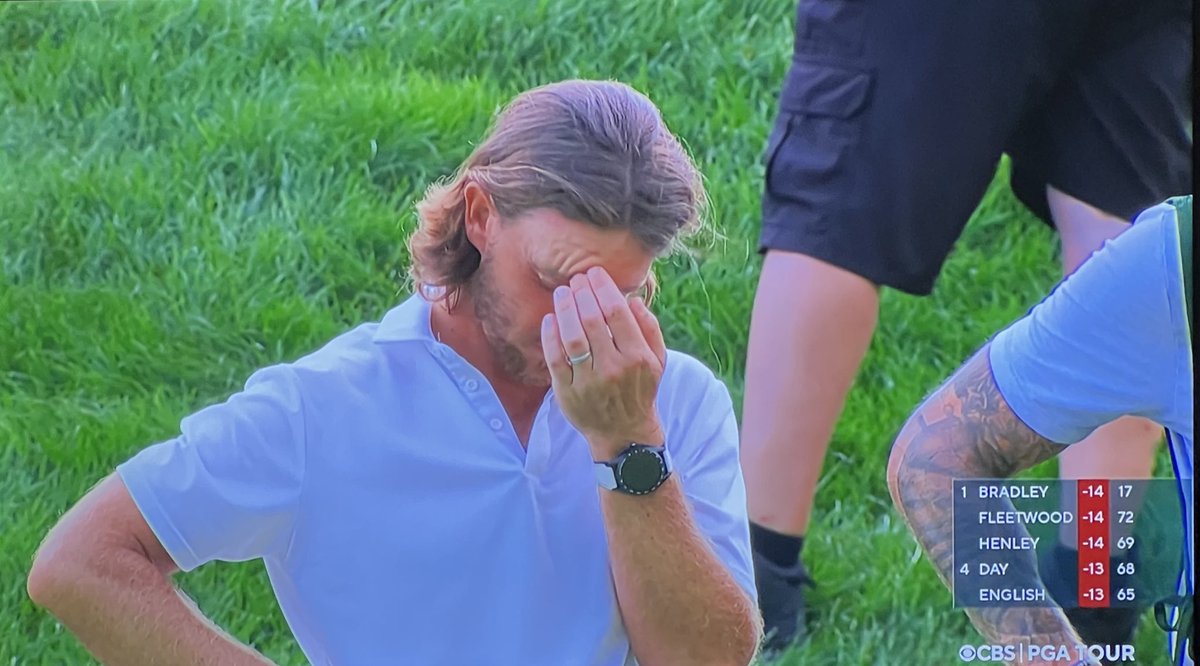 kginotown's tweet photo. Tommy Fleetwood may have lost the #TravelersChamp but he has an absolutely elite head of hair and no one can take that away from him. https://t.co/KCmrkh4NyN