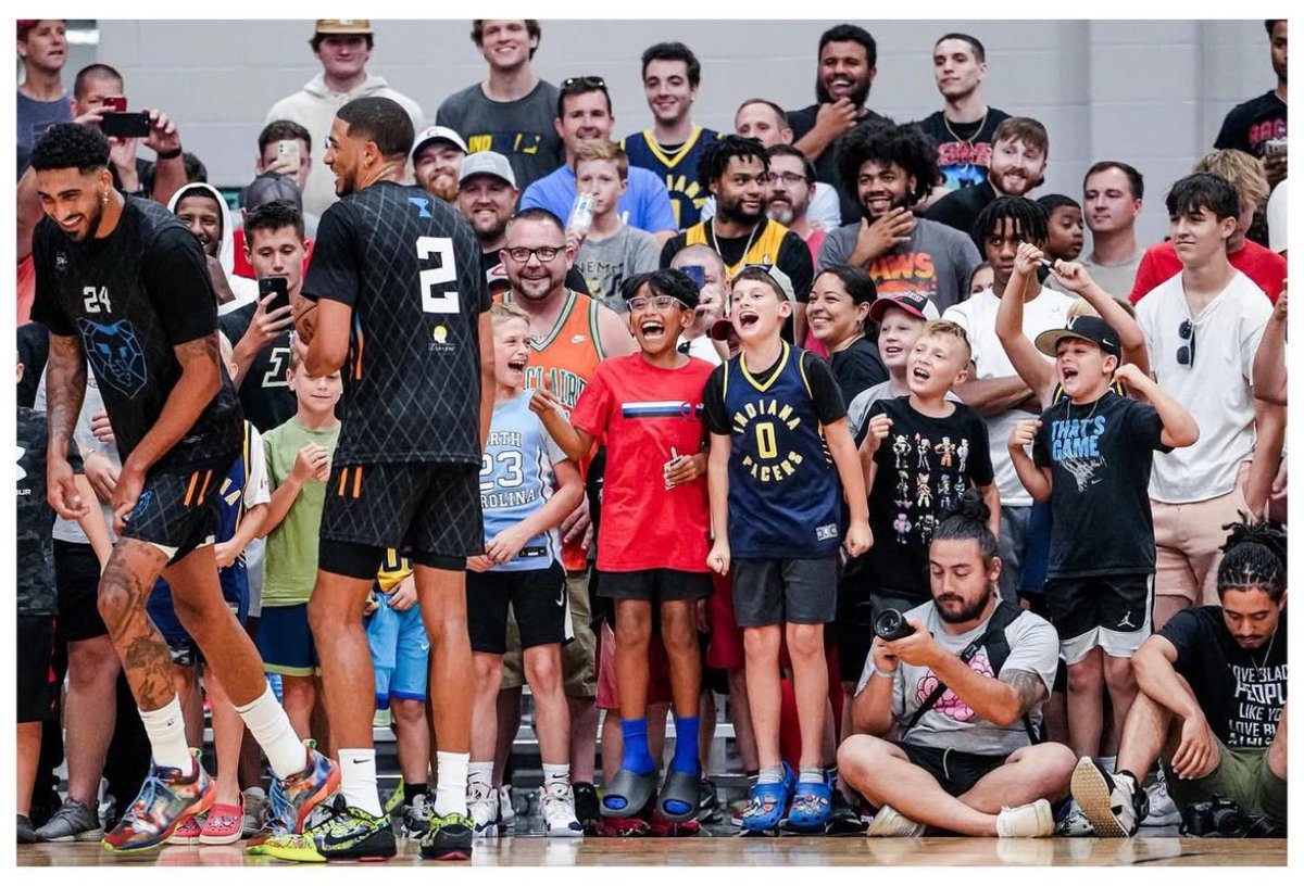 Dizzy Runs Pro-Am (@dizzyruns) on Twitter photo GOOD LUCK TO OUR <a href="/Pacers/">Indiana Pacers</a> ALUMNI TONIGHT!! BRING IT HOME FELLAS
<a href="/TyHaliburton22/">Tyrese Haliburton</a> <a href="/obitoppin1/">Obi Toppin</a> GOOD LUCK TO OUR <a href="/Pacers/">Indiana Pacers</a> ALUMNI TONIGHT!! BRING IT HOME FELLAS
<a href="/TyHaliburton22/">Tyrese Haliburton</a> <a href="/obitoppin1/">Obi Toppin</a>