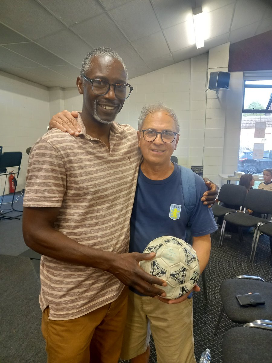 Really enjoyed meeting top gentleman Dennis Bailey this evening &amp; listening to some brilliant stories 🏐 ⛪