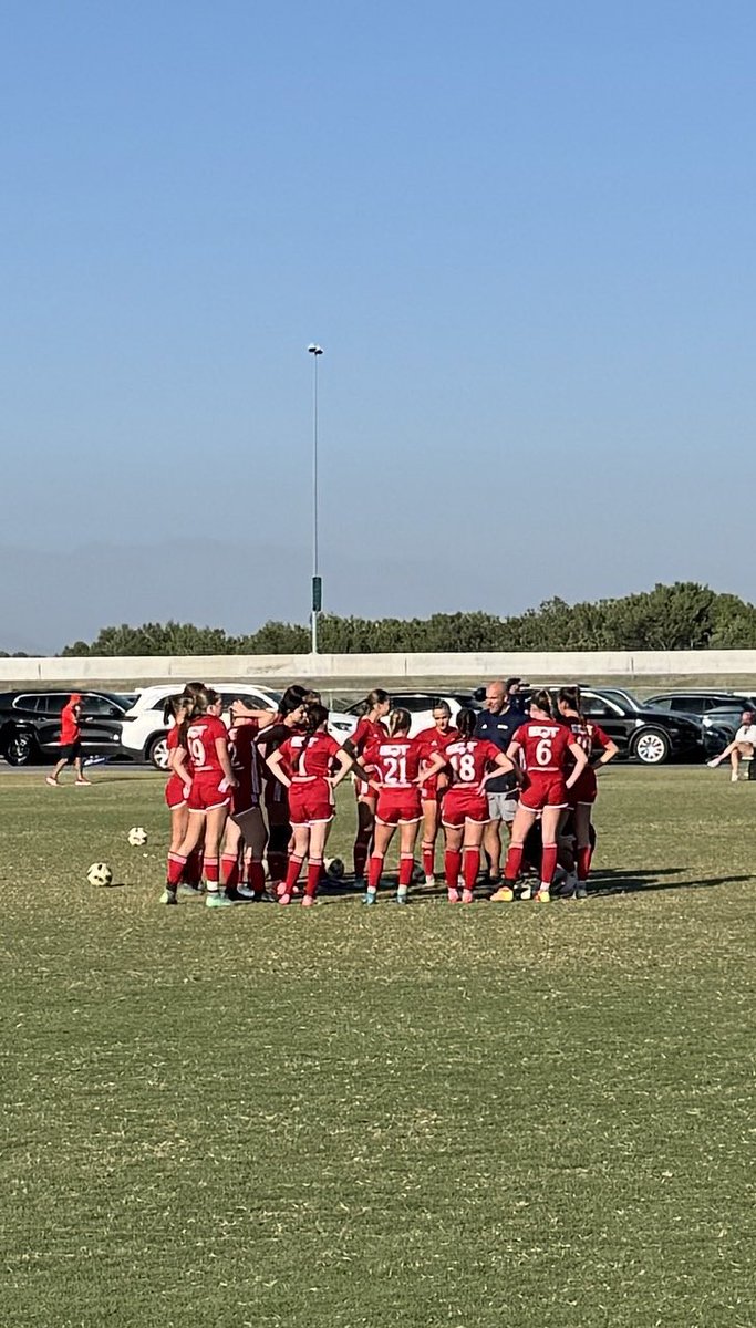 Beadling2009GA's tweet image. A great win today to end our time here in ☀️ California for the @GAcademyLeague #GASummer playoffs and to end our 24-25 season. 

@AllieEmswiler ⚽️
@Addison_Vrabel ⚽️
@RosenwasserLily A
@EllaShields01 A

We competed - won 2️⃣, lost 1️⃣. Missing the GA Finals by only 1️⃣ point! So…