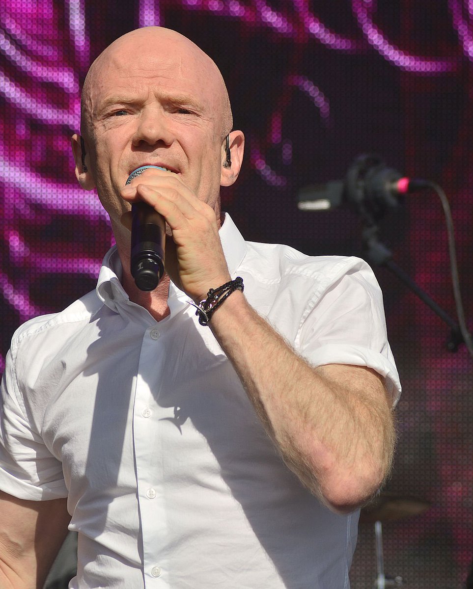 JuanC_Rdgz's tweet photo. 🎵 Happy Birthday Jimmy Somerville 🎂🎵 #JimmySomerville #BronskiBeat #TheCommunards #HappyBithdayJimmySomerville https://t.co/v1cgVrjyTU
