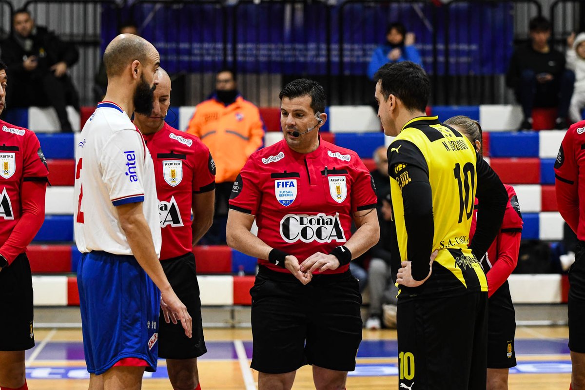 ¡𝗚𝗔𝗔𝗔𝗔𝗔𝗔𝗡𝗢́ 𝗡𝗔𝗖𝗜𝗢𝗡𝗔𝗟! 🔵⚪️🔴

Un Clásico, de atrás y en La Blanqueada. Más domingo, no había. 

🏆 Primera División @auffutbolsala 🏃🏻‍♂️ 

#MismoEscudoMismaPasion