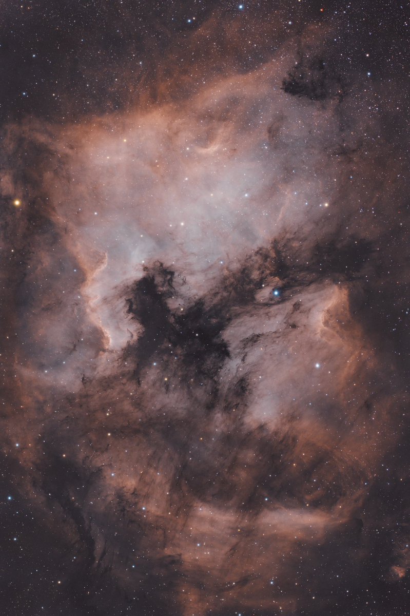 _quentinjrs's tweet photo. The North America and Pelican Nebulae 🔭

Telescope : Redcat51 
Camera : ZWO2600MM
Mount : HEQ5 Pro

Filters :
Ha -> 50x600s
Oiii -> 30x600s
R -> 30x60s
G -> 30x60s
B -> 30x60s

Sky : Bortle 8 https://t.co/JJtM3WhEEi