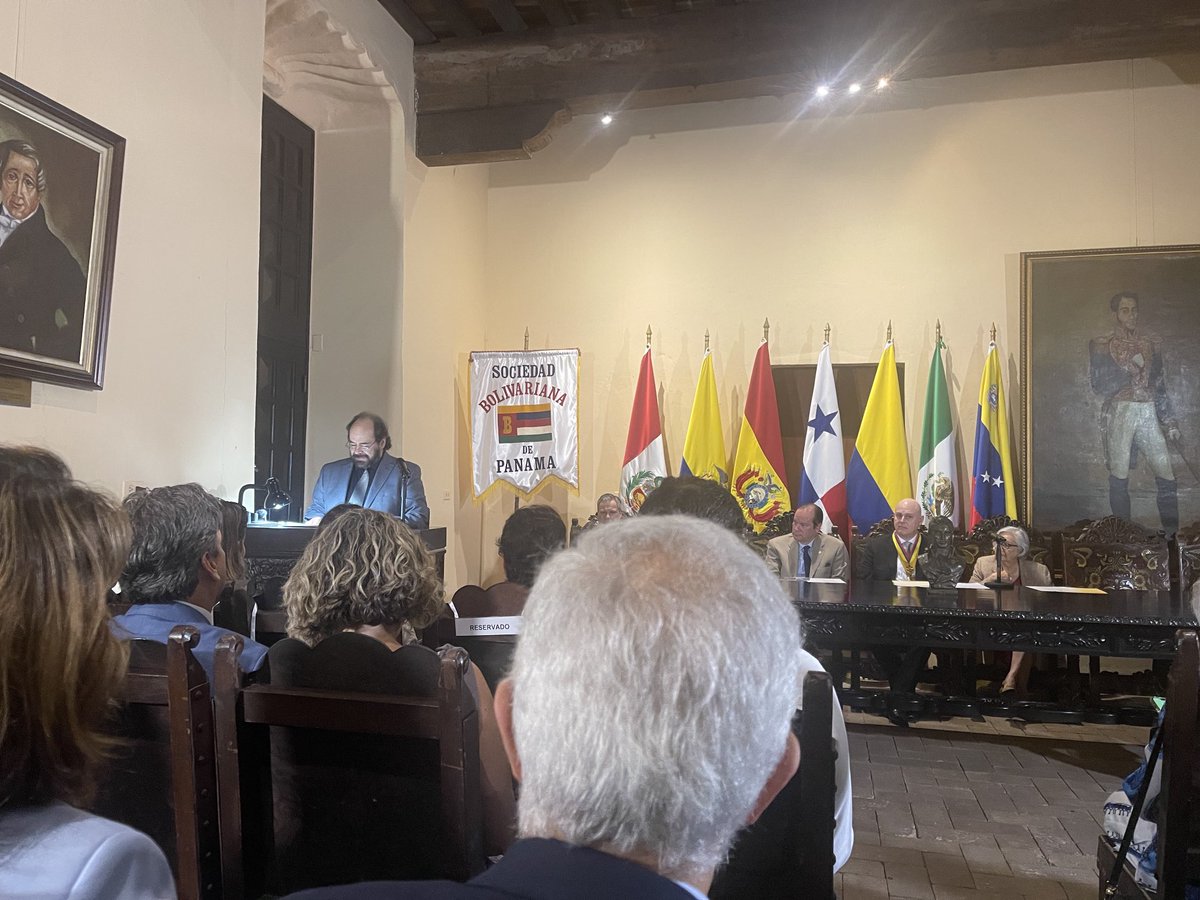 Joanna Gocłowska-Bolek (@yoannagb) on Twitter photo Z ogromną przyjemnością uczestniczyliśmy w uroczystej sesji <a href="/socbolivarianap/">Sociedad Bolivariana de Panamá</a> prowadzonej przez <a href="/GuevaraMann/">Carlos Guevara Mann</a> z okazji 199. rocznicy Kongresu Amficjonicznego w Panamie w 1826 r. Prelegentem był dr Germán de La Reza, ceniony meksykański historyk pod auspicjami <a href="/EmbaMexPan/">Embajada de México en Panamá</a>. Z ogromną przyjemnością uczestniczyliśmy w uroczystej sesji <a href="/socbolivarianap/">Sociedad Bolivariana de Panamá</a> prowadzonej przez <a href="/GuevaraMann/">Carlos Guevara Mann</a> z okazji 199. rocznicy Kongresu Amficjonicznego w Panamie w 1826 r. Prelegentem był dr Germán de La Reza, ceniony meksykański historyk pod auspicjami <a href="/EmbaMexPan/">Embajada de México en Panamá</a>.