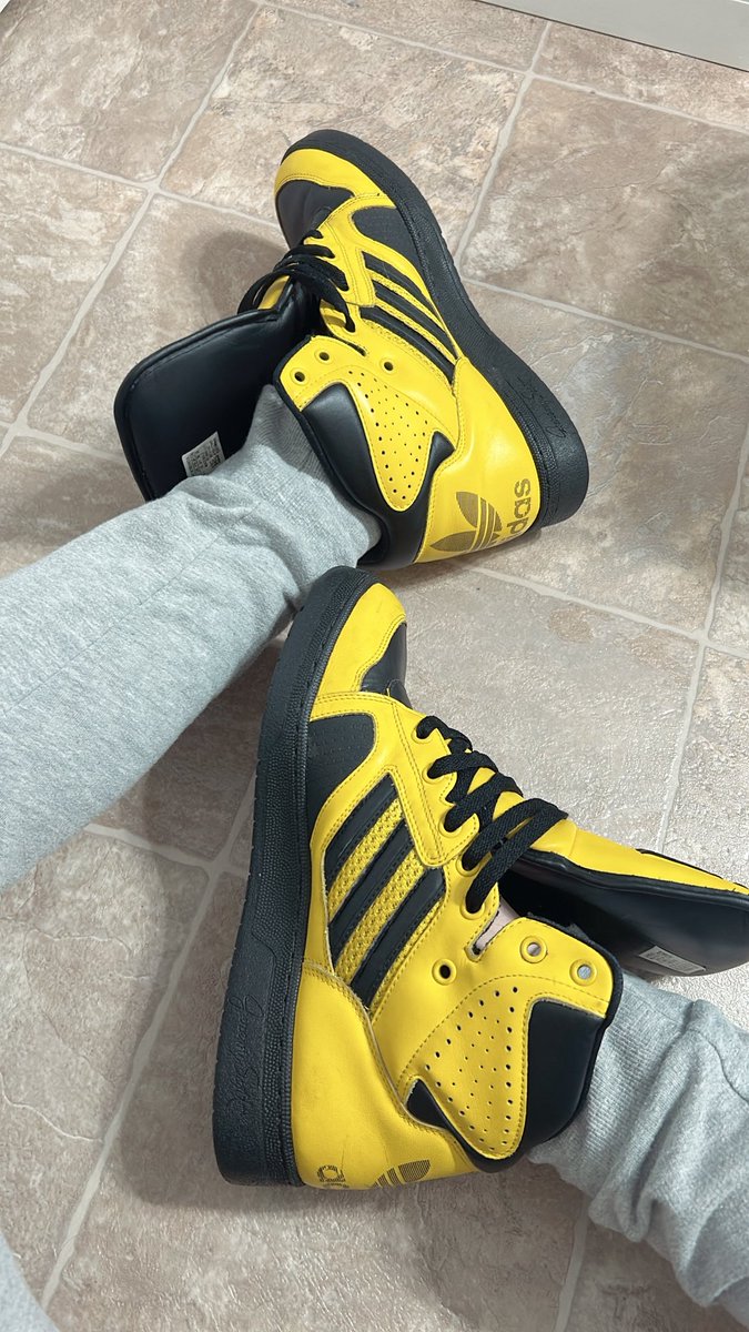 WDSosiris tweet media