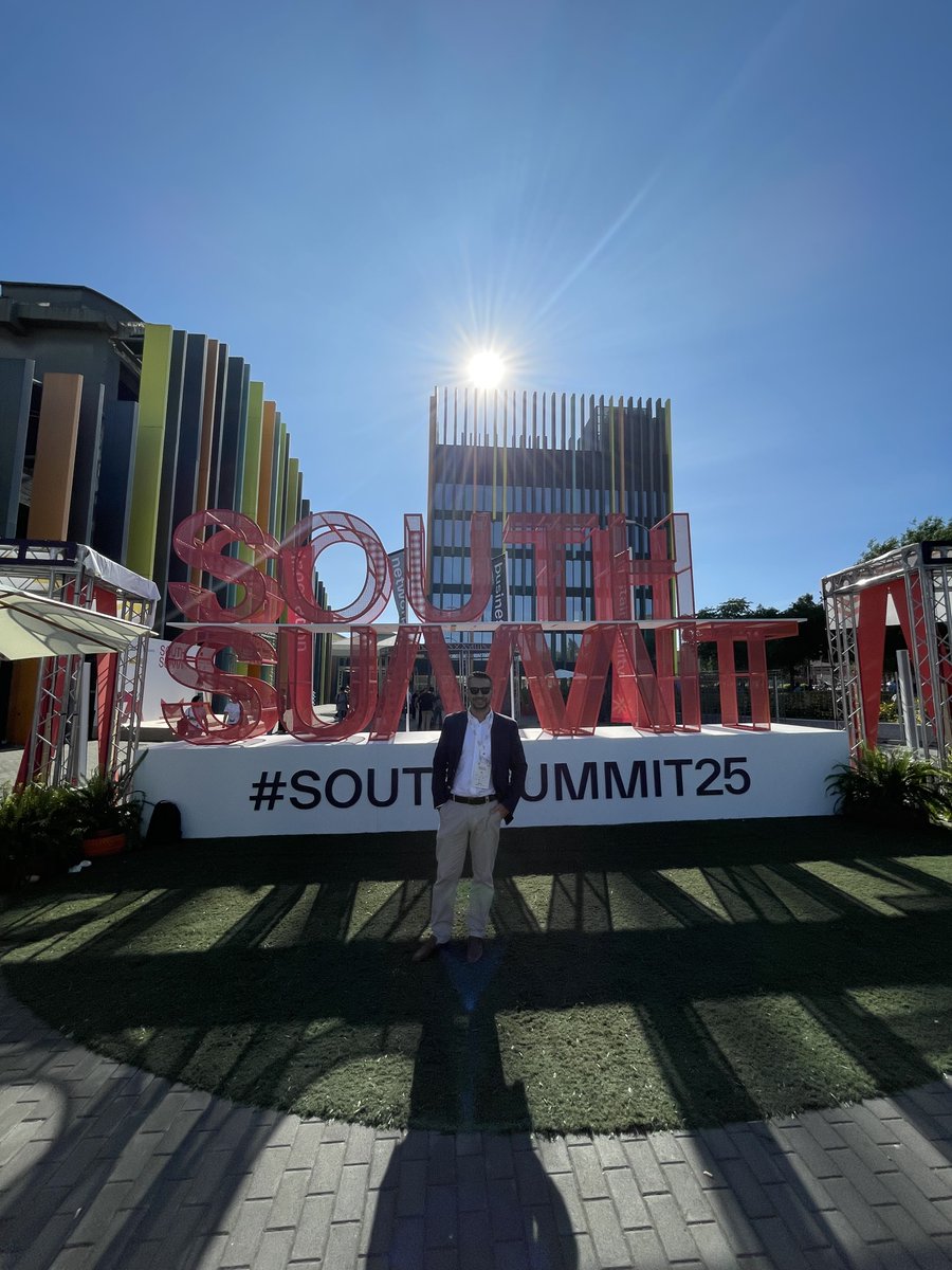 Emilio Martínez Gavira (@aemiliusmg) on Twitter photo ✨Honored to take an active role at #SouthSummit, the leading startup event in Southern Europe, sharing <a href="/EnagasEmprende/">Enagás Emprende</a> approach in the panel “Green Edge: Innovation in the Startup Ecosystem”. linkedin.com/posts/emilioma…
Thanks <a href="/south_summit/">South Summit</a> team for another great edition! 🙌🌱 ✨Honored to take an active role at #SouthSummit, the leading startup event in Southern Europe, sharing <a href="/EnagasEmprende/">Enagás Emprende</a> approach in the panel “Green Edge: Innovation in the Startup Ecosystem”. linkedin.com/posts/emilioma…
Thanks <a href="/south_summit/">South Summit</a> team for another great edition! 🙌🌱