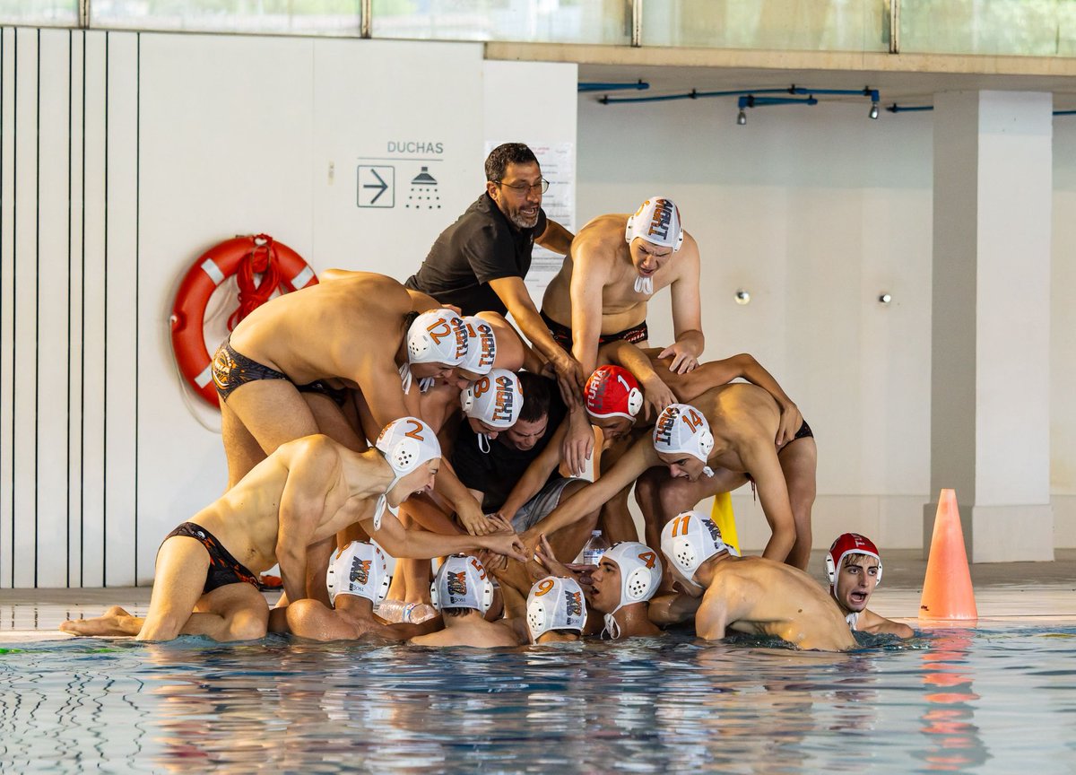 waterpoloturia tweet media