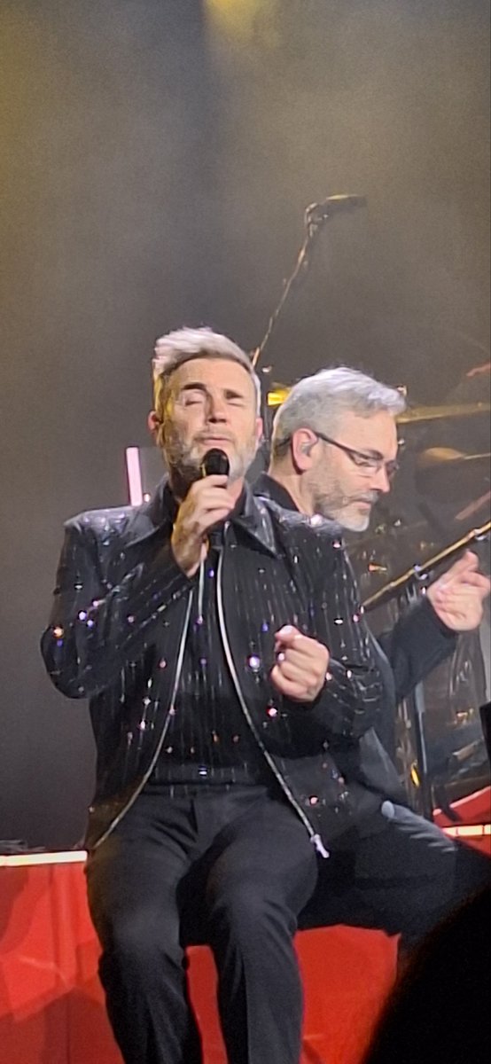 cstapleton1's tweet photo. @GaryBarlow Killarney 😀 https://t.co/FQniMOYA2R