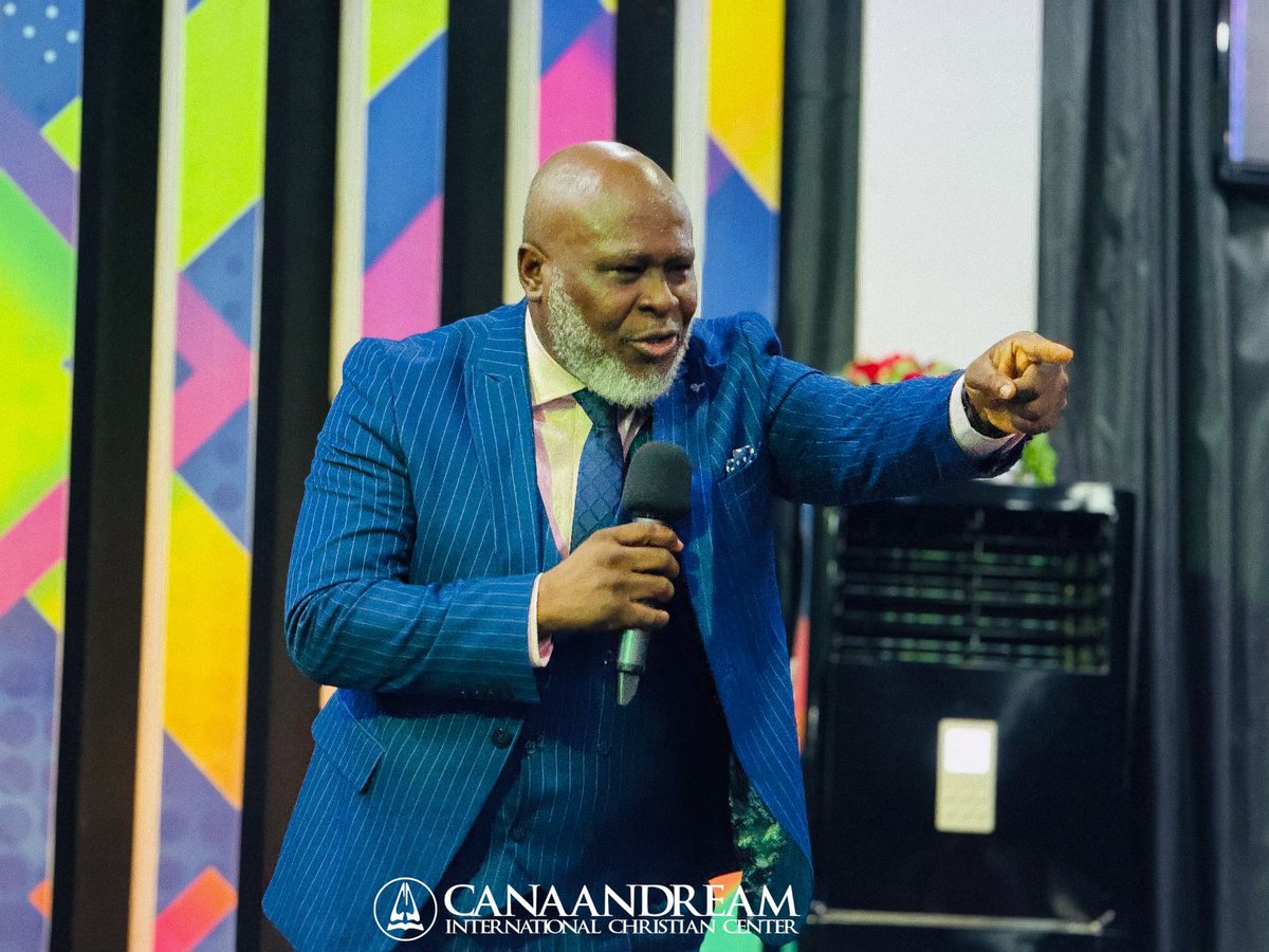 canaandreamicc's tweet photo. God's Word never leaves us the same, and today is no exception!

We have been empowered to rise and come away from rejection. 

Nothing beats the liberation that comes from the Word.  

#CanaanDreamICC #TransformationService
#RiseUp #PastorDavidOladipo https://t.co/jf1iQKm3T7