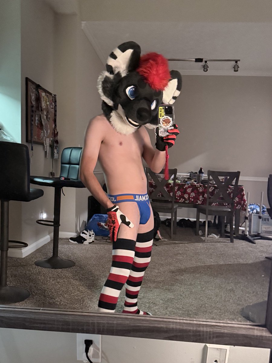 Kyle but vorny 🔞 tweet media