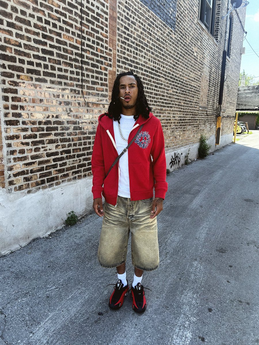 DStepJr's tweet image. 