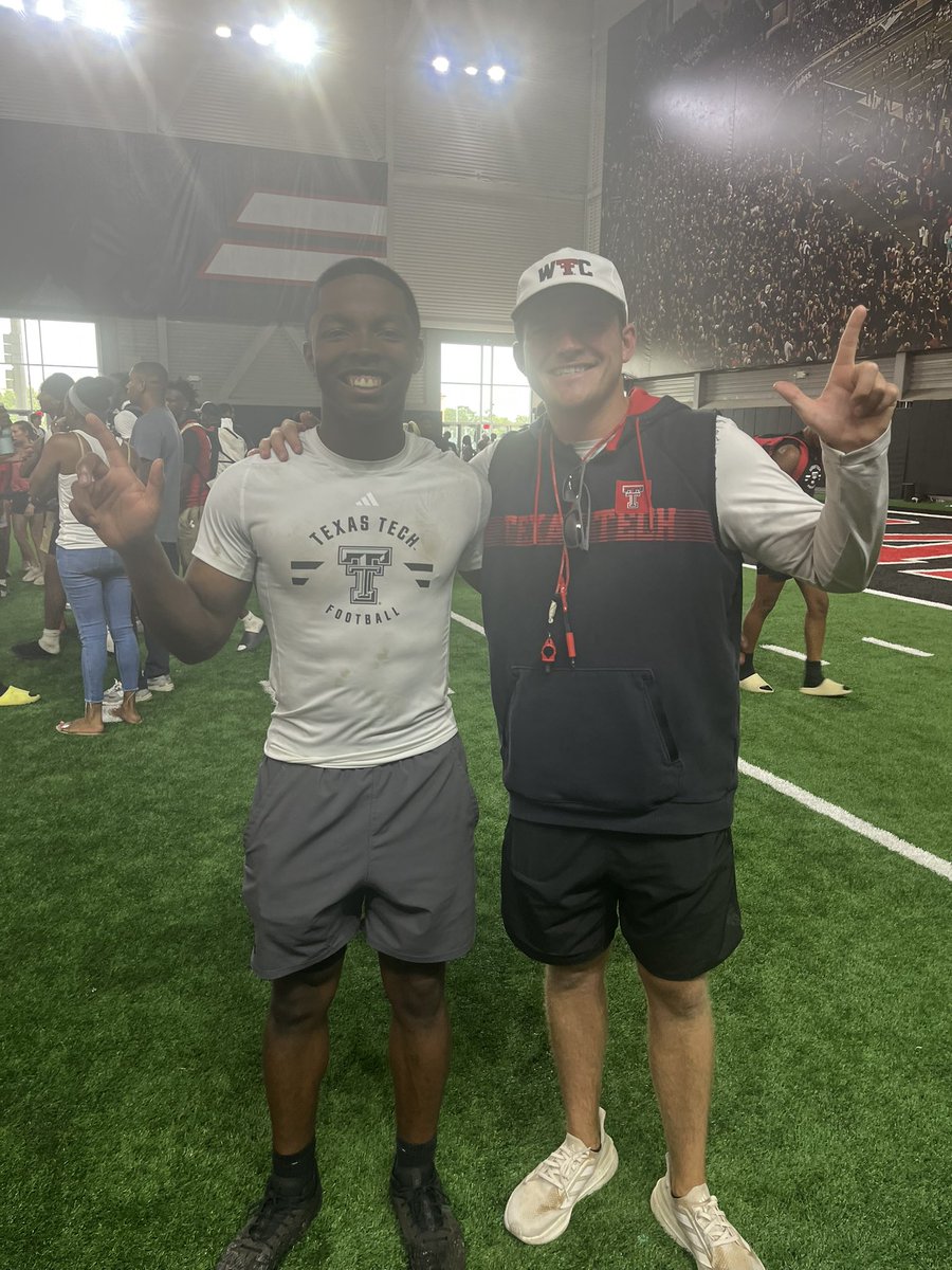 Taylor Hunley (@tdhun17) on Twitter photo After a great camp I am blessed to receive an offer from <a href="/TexasTechFB/">Texas Tech Football</a> WORK 2 BE DONE! <a href="/JoeyMcGuireTTU/">Joey McGuire 🌵</a> <a href="/GarretMcGuire/">Garret McGuire</a> <a href="/Coach_Leftwich/">Mack Leftwich</a> After a great camp I am blessed to receive an offer from <a href="/TexasTechFB/">Texas Tech Football</a> WORK 2 BE DONE! <a href="/JoeyMcGuireTTU/">Joey McGuire 🌵</a> <a href="/GarretMcGuire/">Garret McGuire</a> <a href="/Coach_Leftwich/">Mack Leftwich</a>