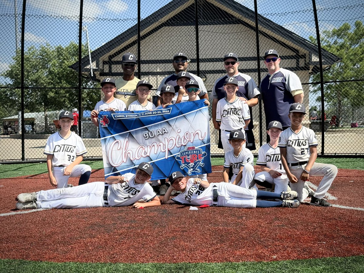CitiusI's tweet image. 9U navy battles extreme heat and tough opponents to come out on top at the JP Sports “Experience the Turf-Carol Stream” Tournament. Way to go, boys!