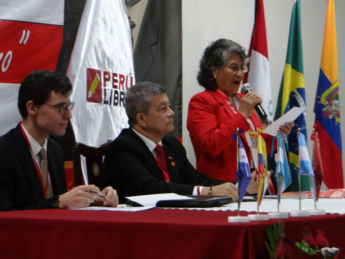 RusEmbPeru's tweet photo. 🗓️El 21 de junio, el Encargado de Negocios a.i. de Rusia en el Perú, Artem V. Iovenko, por invitación del partido político "Perú Libre", asistió a un foro internacional sobre el desarrollo de la educación celebrado en Lima.
#PeRusia
#EducaciónRuso https://t.co/3EtxfDdqg9
