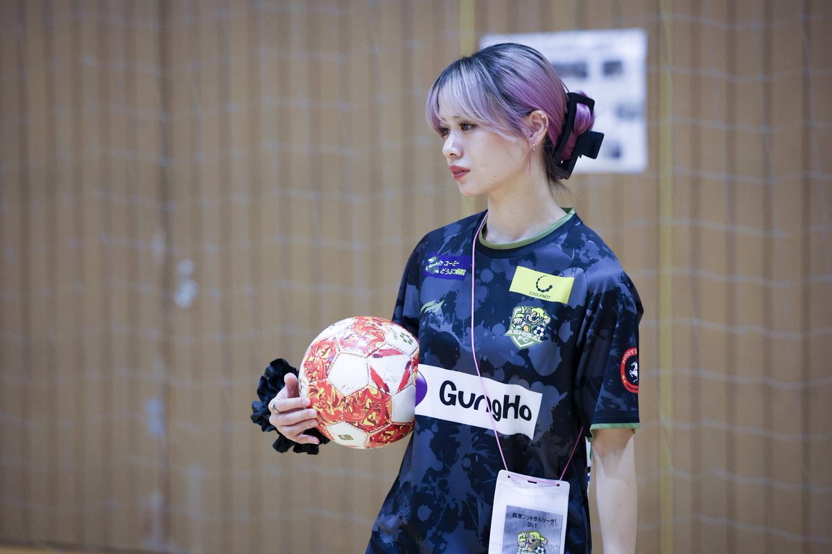 このピンってもうちょっと上につけるの??