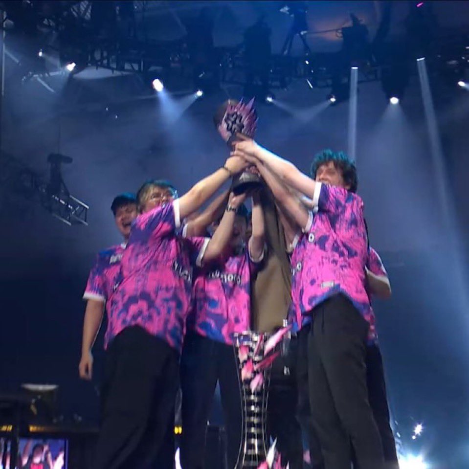 𝔸𝕞𝕖𝕝𝕚𝕒ッ tweet media