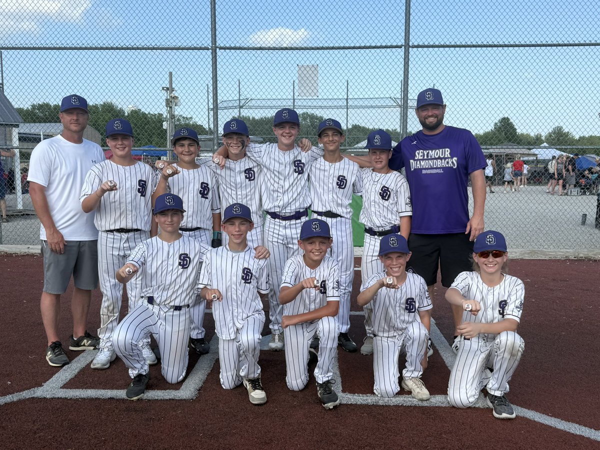 Congratulations to the 12U Seymour Diamondbacks on their USSSA State Tournament Runner Up finish!

#GoOwls 🦉