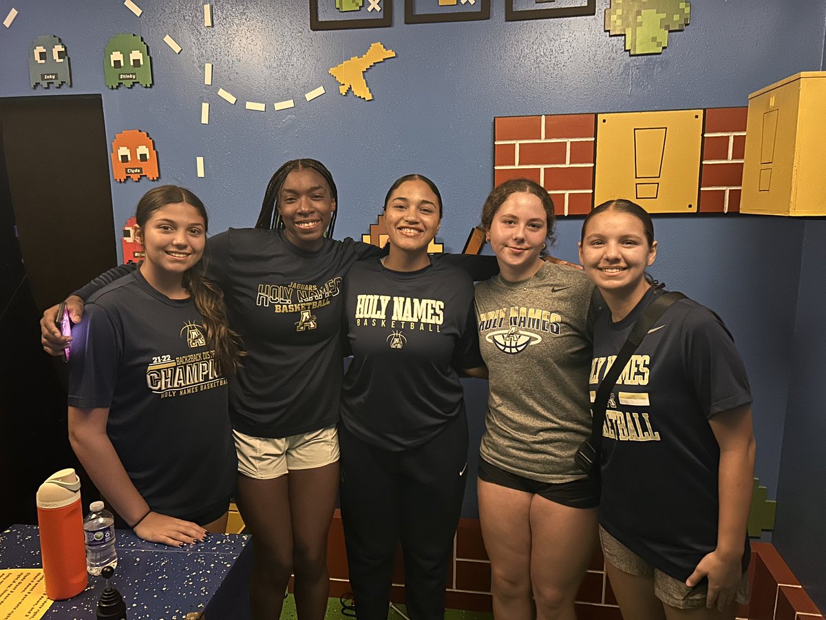 AHN Varsity Basketball tweet media