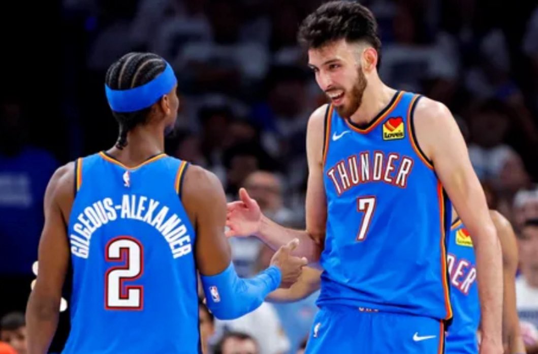 BettingGuru101's tweet photo. GAME 7 COLLAB PLAY🏀🏆
THUNDER -6.5 (-115)⚡️
COLLAB WITH @DirtyBubbleBets🫧
LIKE = TAILING❤️ https://t.co/0NZjrg8v0T