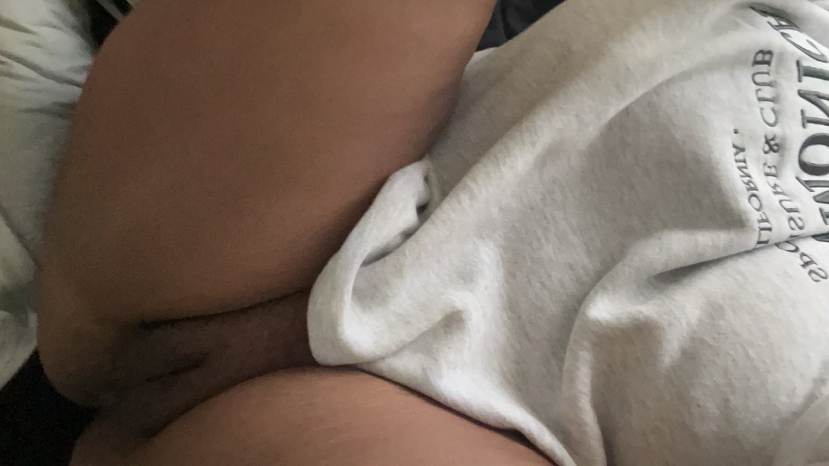 No panties onnn