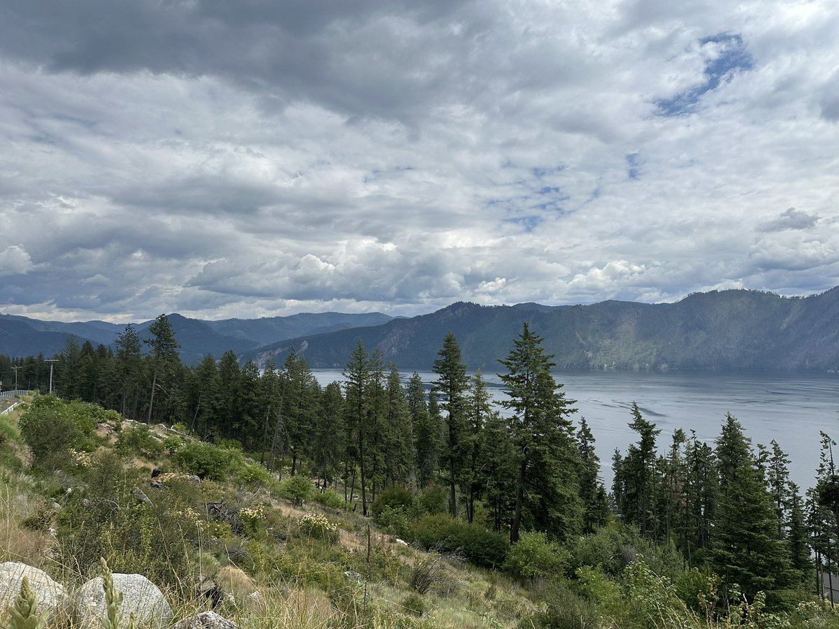ridedirt208's tweet image. All of my adult duties were finished, so I decided to ride up to “The Big Lake” to kill some time.
Never disappoints…