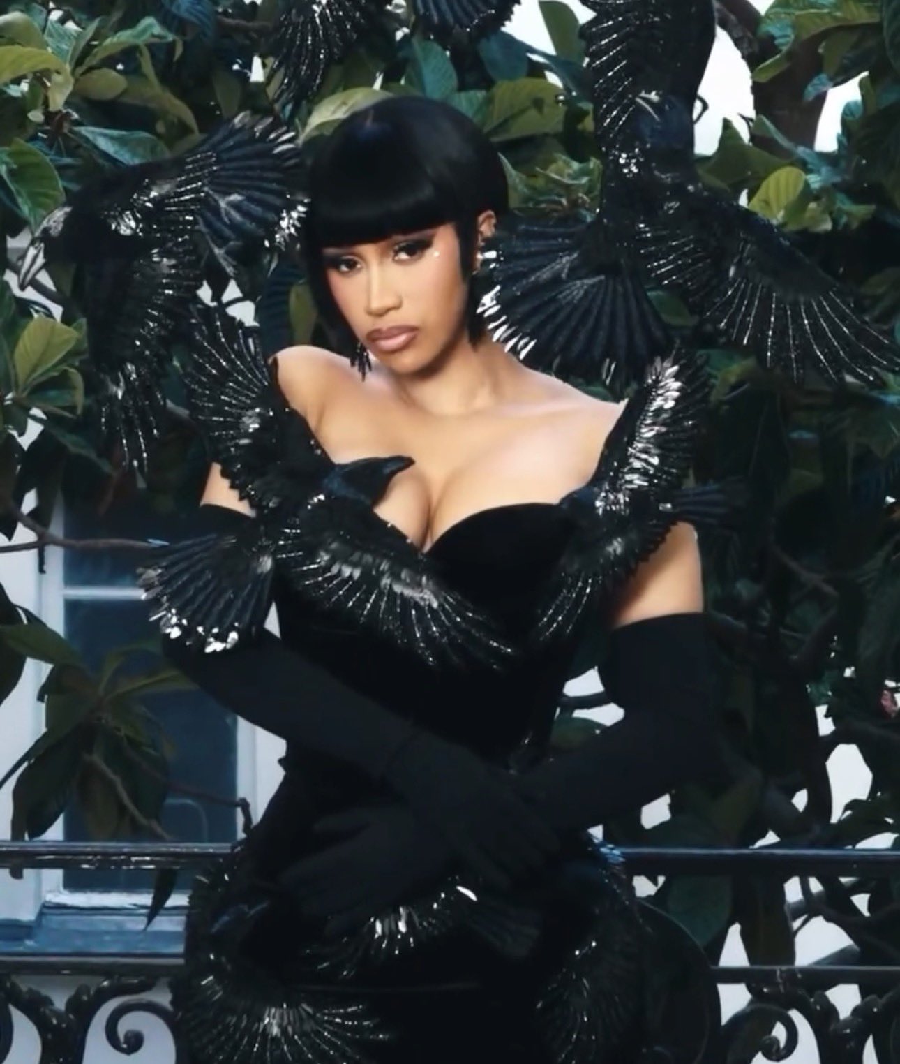 GuFWyCsXYAAZUhV?format=jpg&name=large “Same Flow, Same Lyrics?” Fans Explode Over Cardi B’s Mystery Tease Before Tomorrow’s Big Reveal