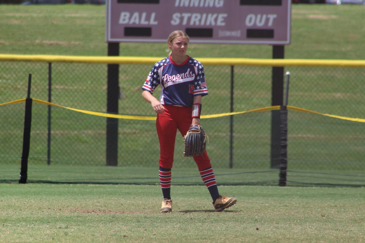 EllieYonce2030's tweet photo. Relied on my speed for day ✌🏻of the DC Fastpitch Diamond Classic Showcase! Beat out a few infield singles at first! Had some good catches in left. We fell to a good TN Mojo team Sunday morning, but we are taking away plenty of things to work on! Back to work for the rest of summer to get ready for some camps! 🥎

@SoftballDown @LineDsoftball @ExtraInningSB @AppStorms48176 @nxt1sports @sbsportsnetwork @SportPrepX @PrepSoftball @softball_dugout @gatorjack72 @TopPreps @TOP_D1RECRUITS @DiamondAddicts @LegacyLegendsS1 @CoastRecruitsSB @Get2CollegAth