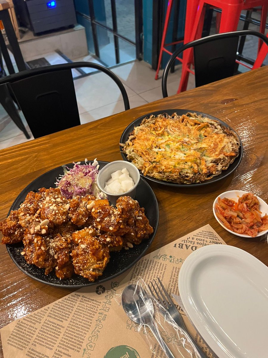 IchikaEgashira's tweet photo. La mejor comida Coreana en Argentina ✨🇰🇷
Vayan a probar!!!
📍Annyeong    Nicaragua 4563

https://t.co/TbljRFDayu https://t.co/p0bbhFkXDr