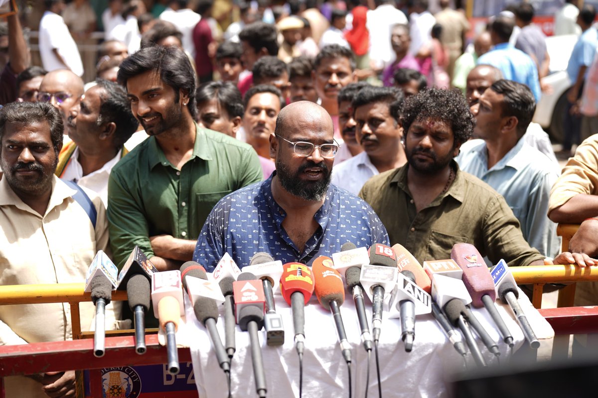 Chennaivision (@chennaivision) on Twitter photo After a divine dharshan at Madurai Meenakshi Amman Temple 🙏, <a href="/Atharvaamurali/">Atharvaa</a> & Director #NelsonVenkatesan met the media and began their theatre visit tour in the temple city!
#DNAMovie is winning hearts and screens everywhere 💥
<a href="/ambethkumarmla/">Ambeth Kumar - Vandavasi MLA</a> <a href="/OlympiaMovies/">Olympia Movies</a> After a divine dharshan at Madurai Meenakshi Amman Temple 🙏, <a href="/Atharvaamurali/">Atharvaa</a> & Director #NelsonVenkatesan met the media and began their theatre visit tour in the temple city!
#DNAMovie is winning hearts and screens everywhere 💥
<a href="/ambethkumarmla/">Ambeth Kumar - Vandavasi MLA</a> <a href="/OlympiaMovies/">Olympia Movies</a>