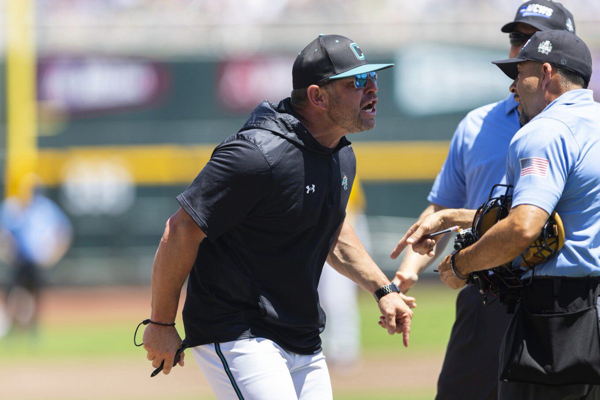 Coastal Carolina coach says CWS ejection was unwarranted and he was wrongly accused of bumping ump #ChantsUp

apnews.com/article/cws-co…