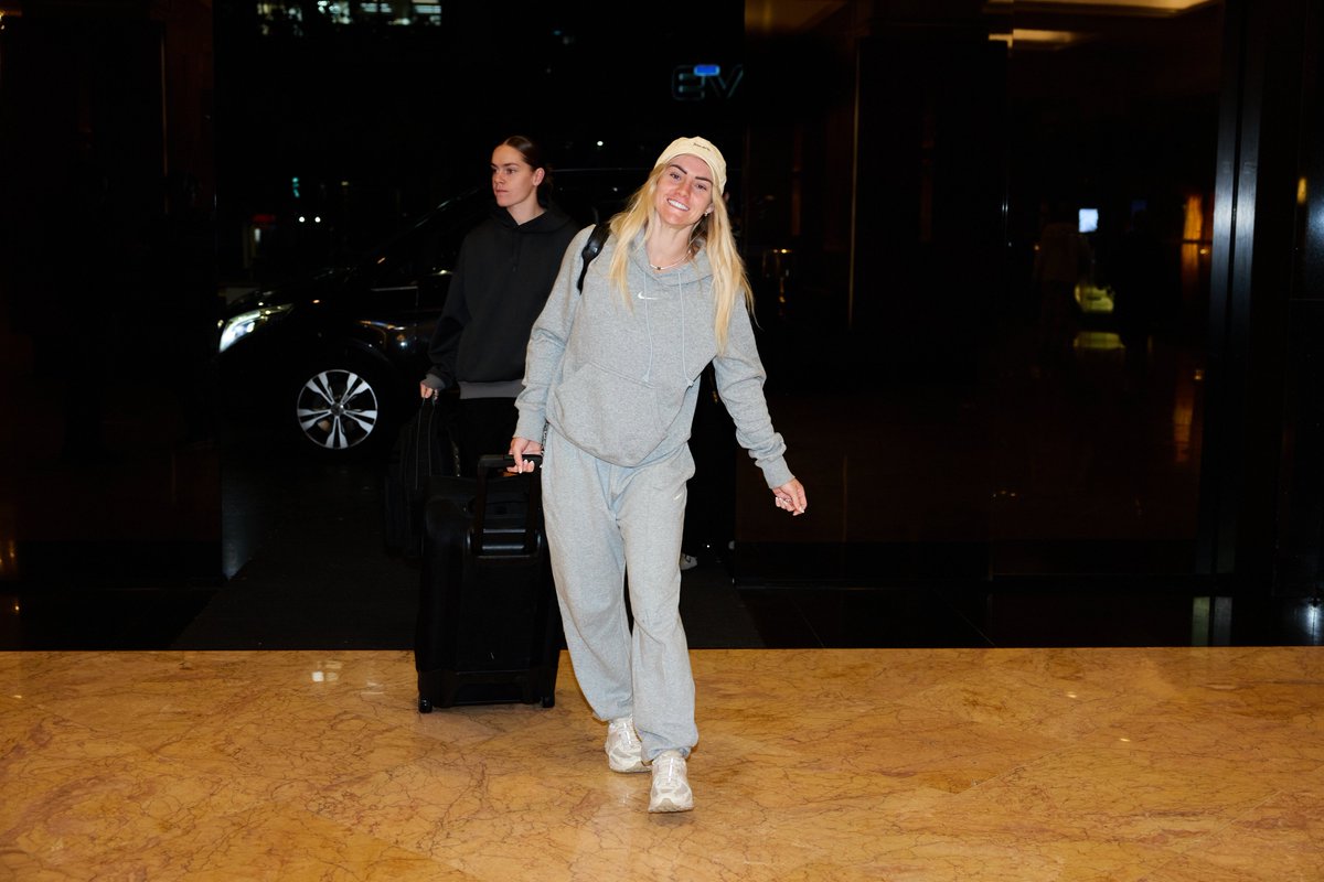 E.C 1⃣2⃣Touchdown in 🇦🇺Perth 🛬 for the friendlies 🆚
🇸🇮 Slovenia and 🇵🇦Panama 😍