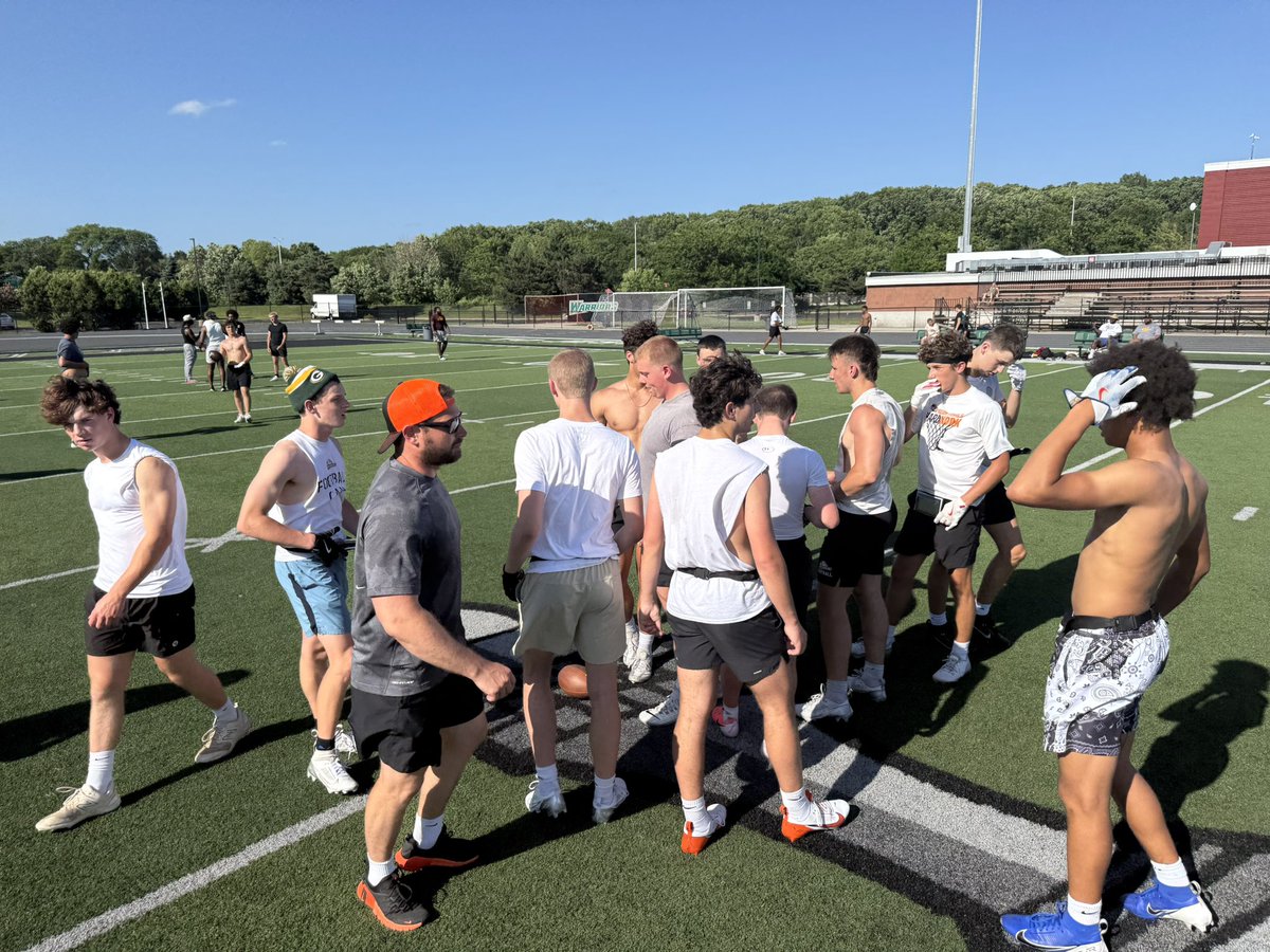 park_jacobson's tweet image. Nice work today at @WLC_Football 7on7 with the Fam! @coach_mcdonnell @EliLempke92389 @RobertPiskula @RyanLempke