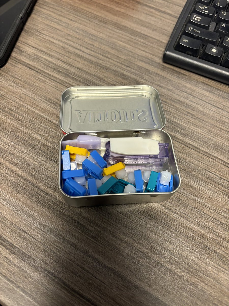 Rollertb's tweet photo. I go all day, my day to day, carrying nothing but an Altoids tin of Afrezza, wearing a CGM, easily sustaining a 5.3 to 5.5 A1C.  No worries about temp, no technical issues, absorption issues, no Lipohypertrophy.  Not a diabetes care in the world, ready to tackle any meal https://t.co/JcjuuTBQs5
