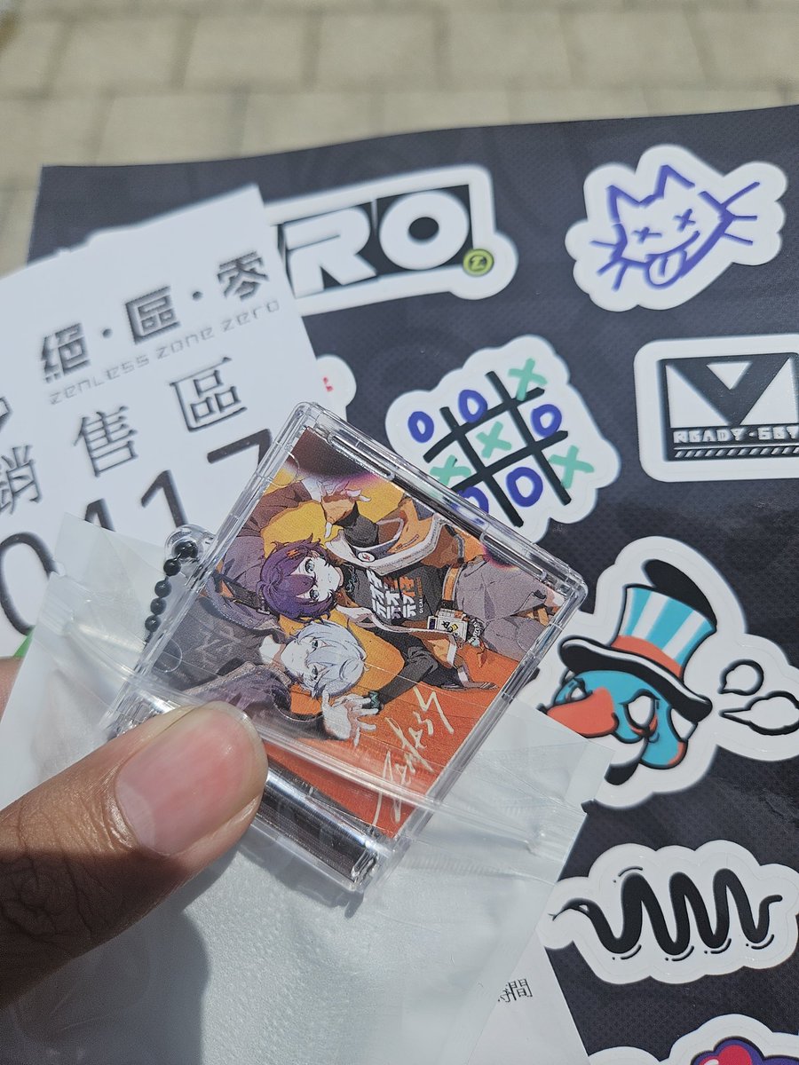 為了線下活動，熬夜刷等級整晚沒睡，回到家後從晚上7點睡到早上9點，整個人快虛脫了...