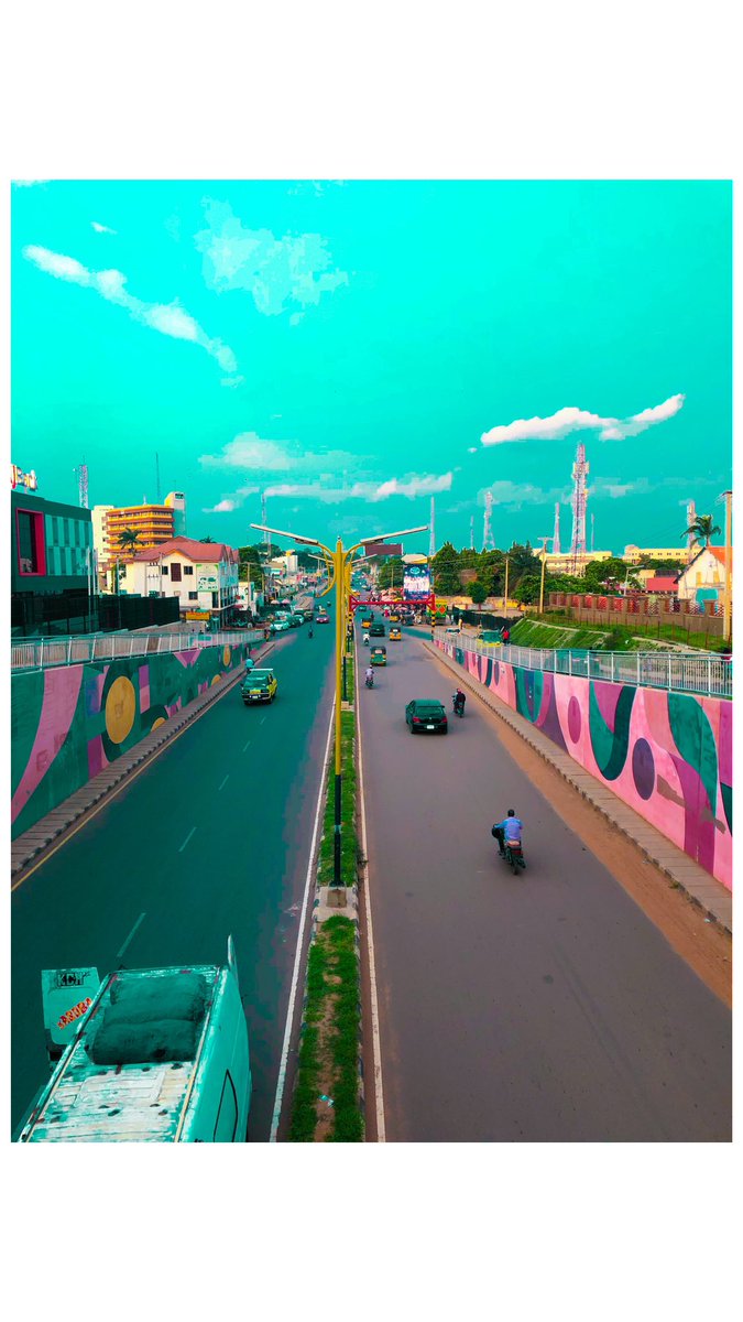 je_suis_bash's tweet photo. Leventis Roundabout 

Once upon a time, this was Leventis Roundabout — one of the noisiest, busiest corners of Kaduna.
Today, it’s the Leventis Flyover — polished, calm, unrecognizable.
Most people can’t even remember what the old roundabout looked like.
#365DaysPhotoChallenge https://t.co/daoC8Iprdo