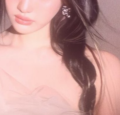 lcdhwang's tweet photo. 1.001— i found her where the lilies bloom.

@nyzlcd https://t.co/M6QDAbgX8N
