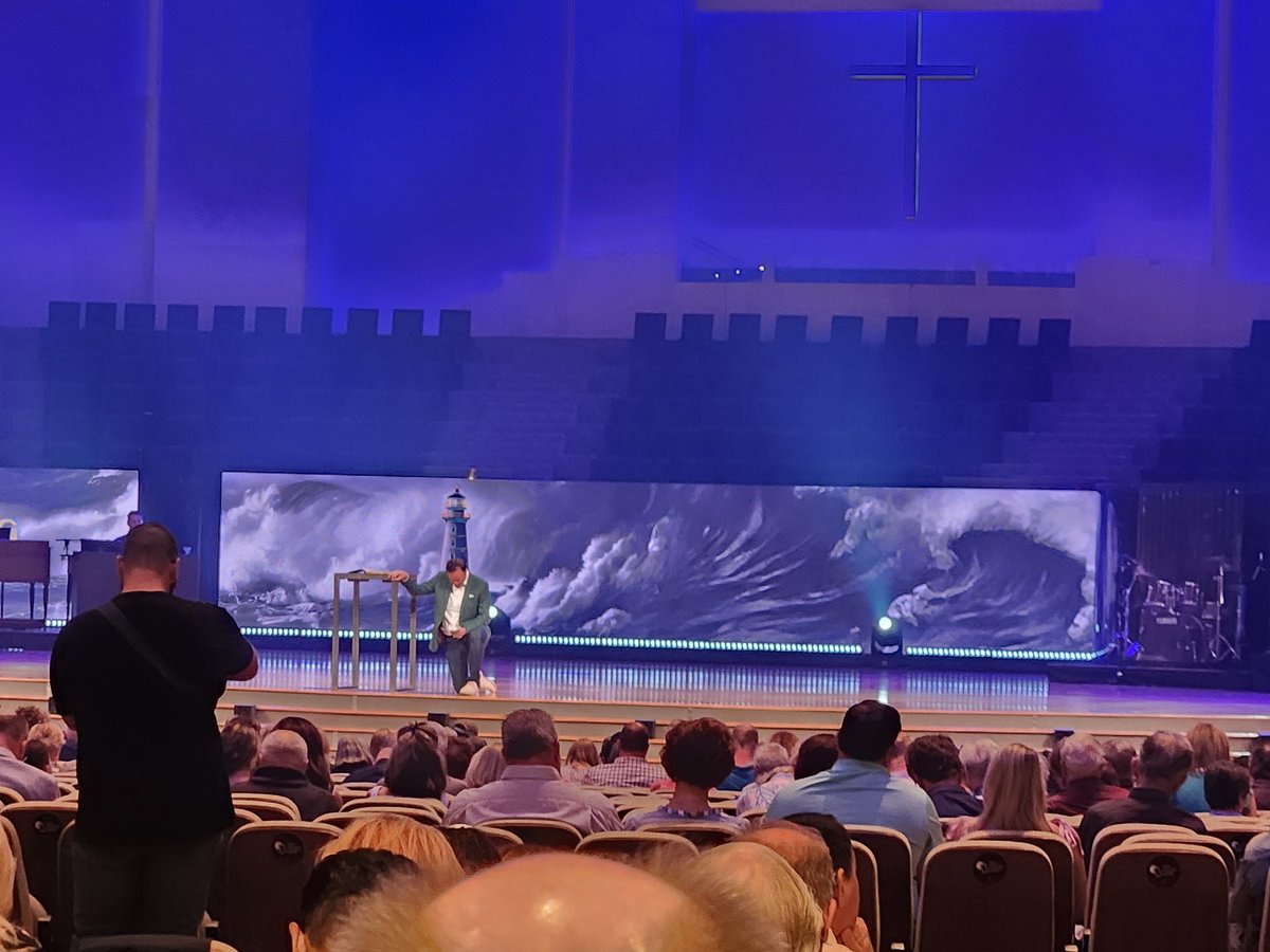 KeithGreer42's tweet photo. Enjoyed our time worshipping today
@fbcwoodstock 
Thank you Pastor Morton for preaching the gospel!! https://t.co/P9YVCwbedG