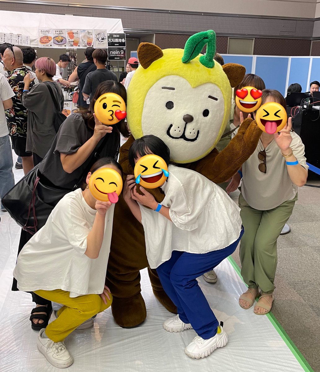 Daigooo4's tweet photo. 昨日　焼酎ナニワンダフルへ〜
昼間から焼酎と様々なアテで目的の
nobodyknows+出演時には
会場中出来上がってた(☝︎ ՞ਊ ՞)☝︎

こんな酔っ払いのイベントに来てくれて
ありがとう^_^

熊鹿猪メンチカツは
さすがにクセつよだった^ ^ https://t.co/7H7WOwCHvo