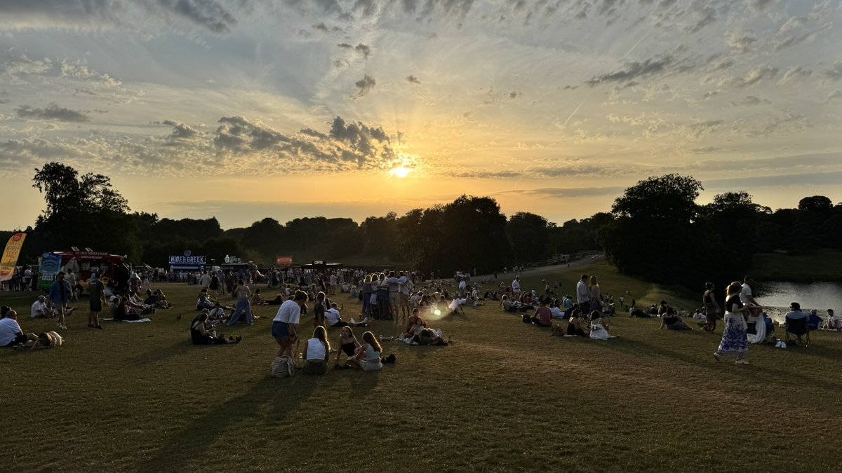 GrievingYoungFather tweet media