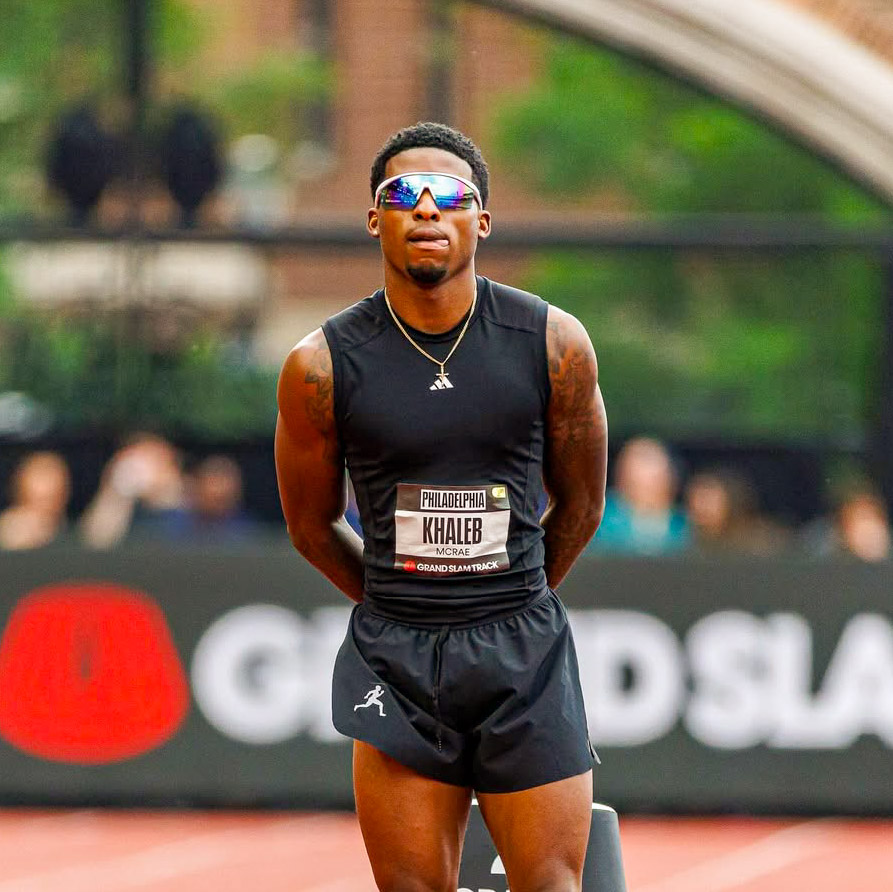 43.91s!!🤯🤯

🇺🇸 Khaleb McRae!!!!!

He destroyed the men's 400m field at the Bob Vigars Classic in Ontario, storming to a massive Personal Best (PB) of 43.91s!

He is now the 2nd fastest man in the world this year after Zakithi Nene (43.76).

Luis Aviles 🇲🇽 was a far 2nd in