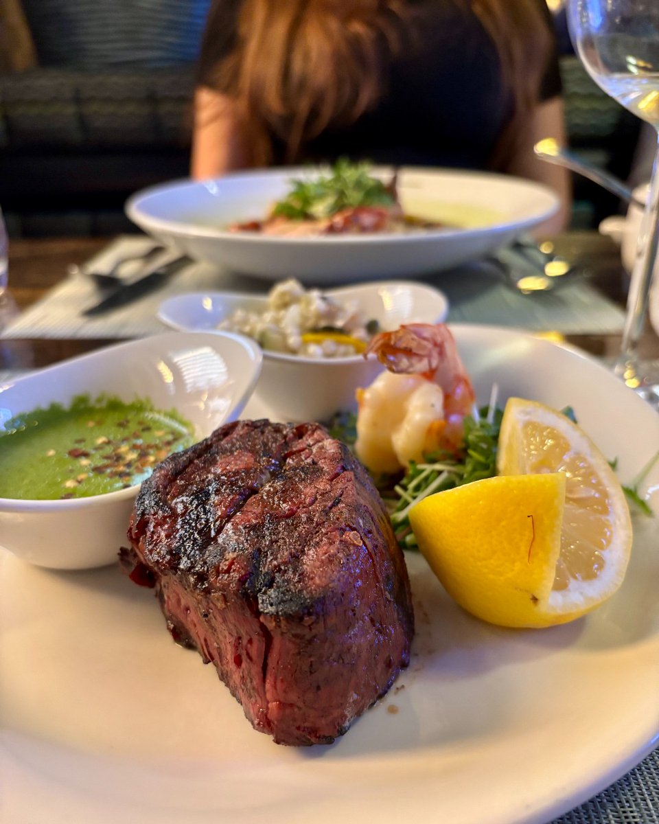 RenoPeppermill's tweet photo. A perfectly seared filet. A glass of wine. And the kind of company that makes it all better. Date nights at Bimini Steakhouse just hit different. 🥂
#PeppermillReno #BiminiSteakhouse #DateNightDoneRight #RenoDining #SteakAndSeafood #DinnerForTwo https://t.co/hsK6Mk5tNs