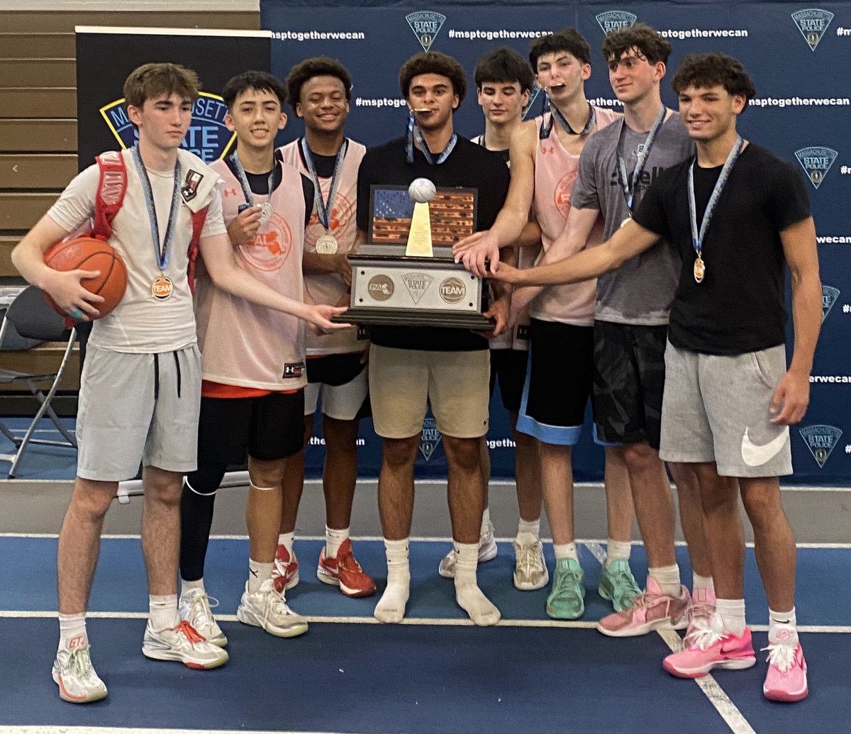 2025 Boston Strong Tournament Champs👏Definitely earned it, winning 7 games in 18 hours, including 4 elimination games in 6 hours on Sunday💪
⚔️🏀
