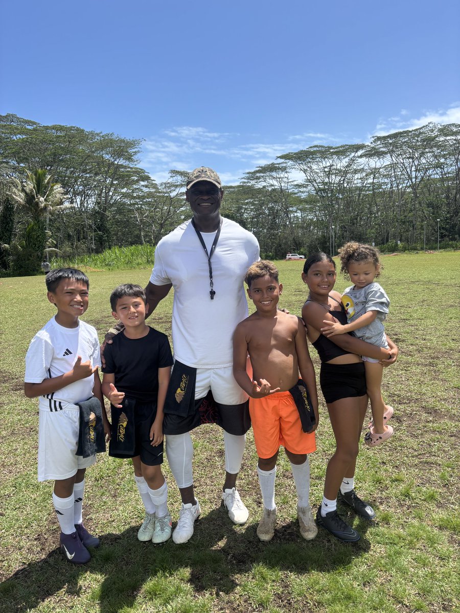 cutbackelite29's tweet image. SPEED CUT TOUR…
Made a stop on the Big Island of Hawaii. Teaching speed cut skills for the youth and girls flag football🔑