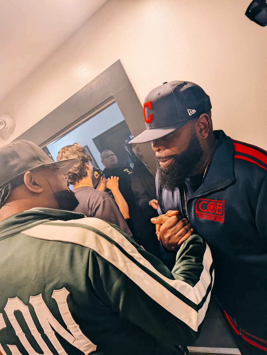 Saw my brother Ghostface today 👐🏾