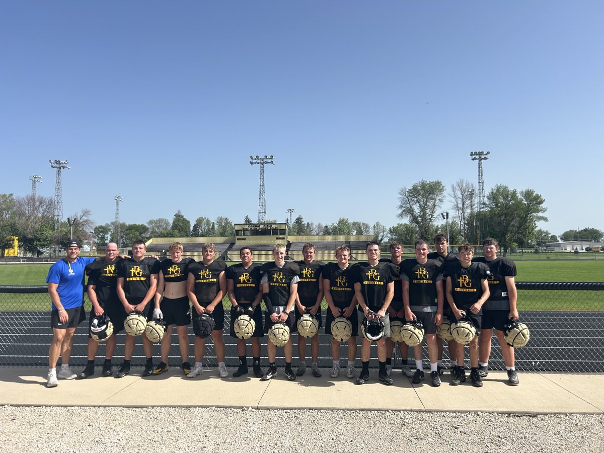 A great two days of camp that our linemen had with Cory Hoelck ⁦<a href="/HoelckAcademy/">Hoelck Skills Academy</a>⁩. They learned a lot and got better. Thanks to Coach Hoelck for working with our players!