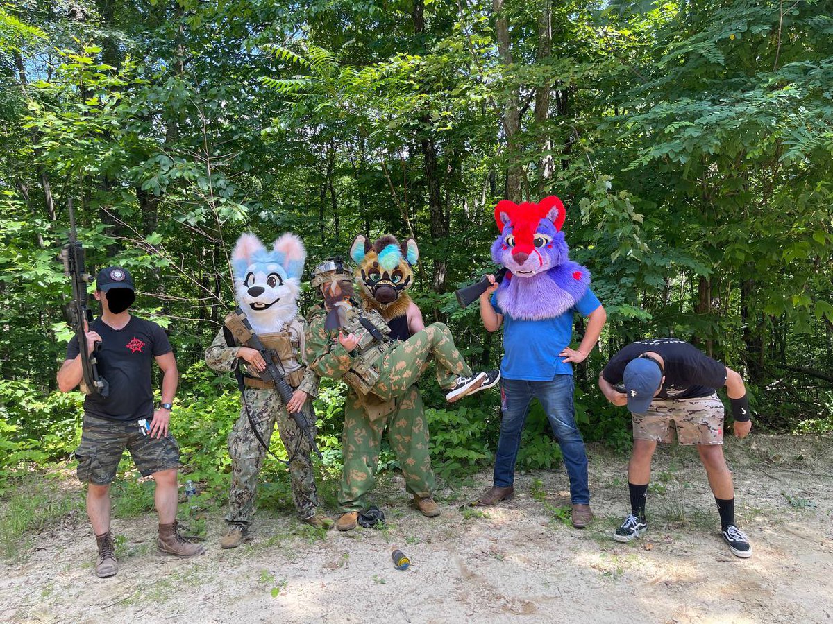 SaberYeem's tweet image. Furby pew day