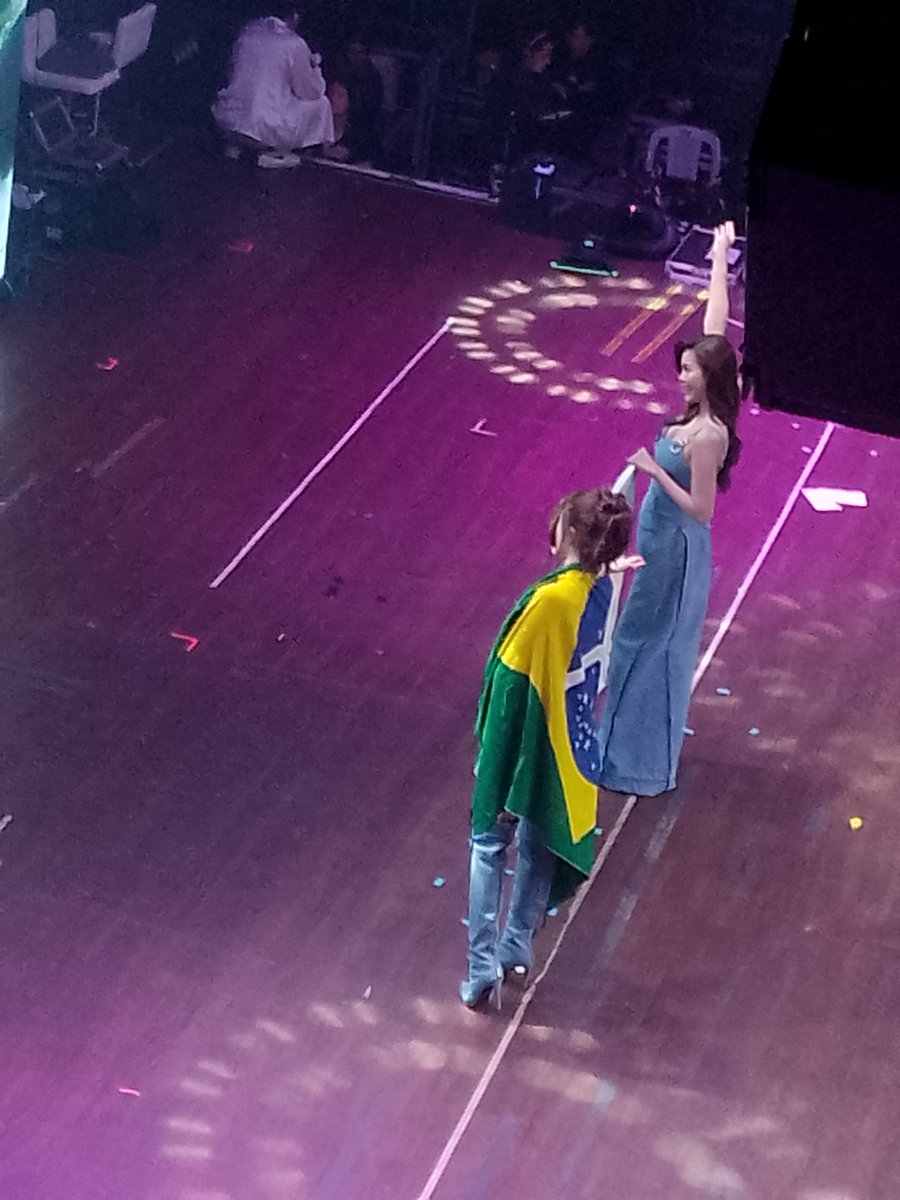 CharAtipa00's tweet photo. 😭🇧🇷
#ENGLOTBrazilMexicoTour25
#EngLot1stFMinBrazil
#ชาล็อตออสติน #CharlotteAustin https://t.co/2ofQpsovkb