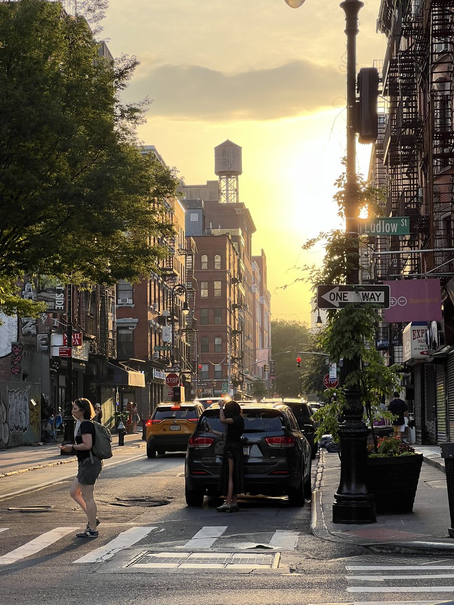 comolike's tweet image. 