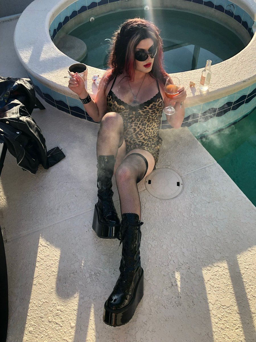 🩸 𝕻𝖆𝖒𝖊𝖑𝖆 🩸 tweet media