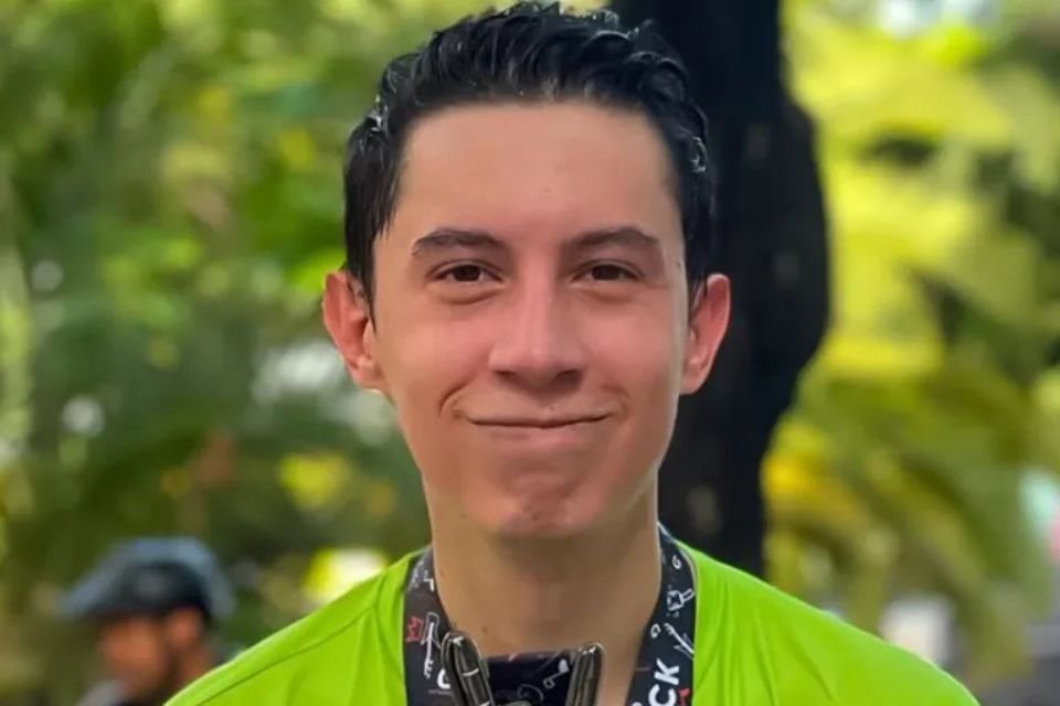 📢El periodista y profesor universitario Carlos Marcano cumplió este domingo 30 días de su detención arbitraria, luego de ser vinculado por las autoridades venezolanas a una supuesta conspiración para suspender la convocatoria de las elecciones regionales del pasado 25 de mayo.